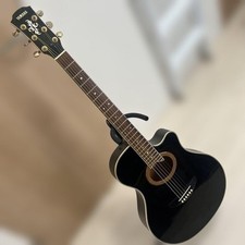 Chitarra acustica elettrica