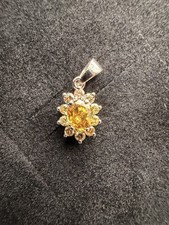 Ciondolo 0.38ct Natural Fancy