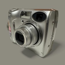 Nikon fotocamera digitale Coolpix 5600 5,1 megapixel argento testata