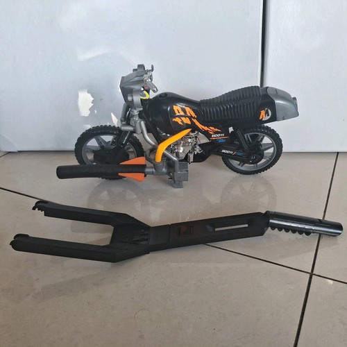 Action man missile - man, moto