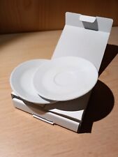 Coppia di piattini bianchi