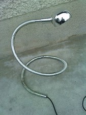 longueur : 1,47 mètre LAMPE