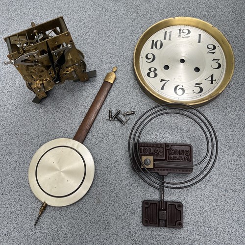 Wall striking clock movement - striking,