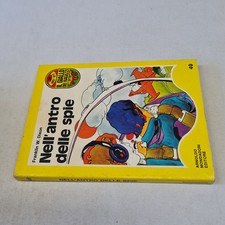 (Dixon) Nell'antro delle spie   Mondadori giallo dei ragazzi 49