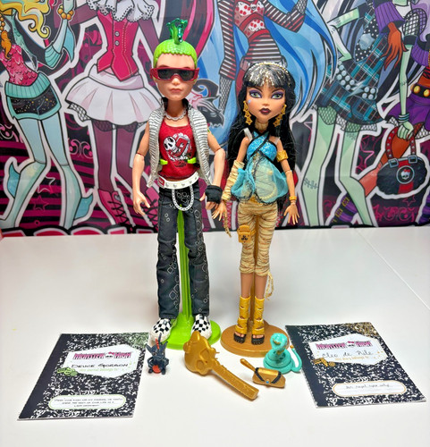 Bambola monster high - d),