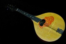 Vecchio grande mandolino