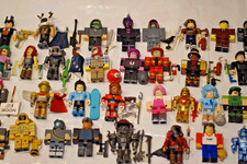 LOTTO 2: FIGURE JAZWARES