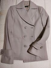 Raffinato e luminoso giaccone doppiopetto da donna Benetton