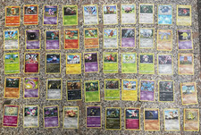 Lotto stock 50 carte Pokemon da collezione