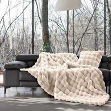 Plaid in ecopelliccia jacquard con effetto goffrato e fodera in velluto di Gffer