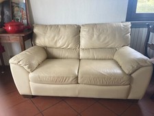 Divano pelle color crema