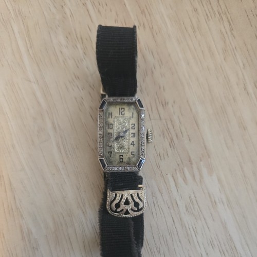 Bellissimo orologio donna art