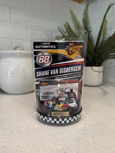 Shane van gisbergen - shane, red