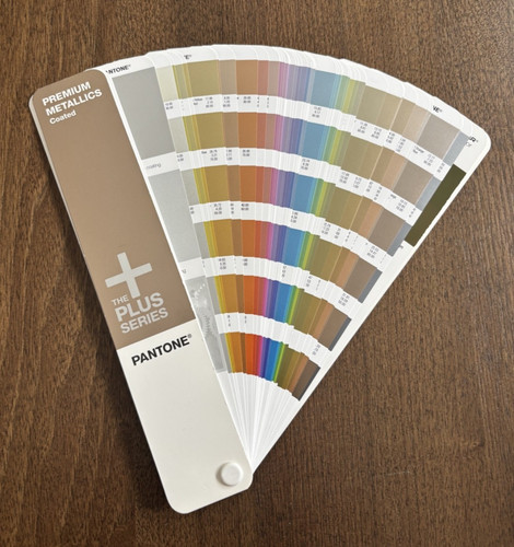 Pantone the plus - pantone,