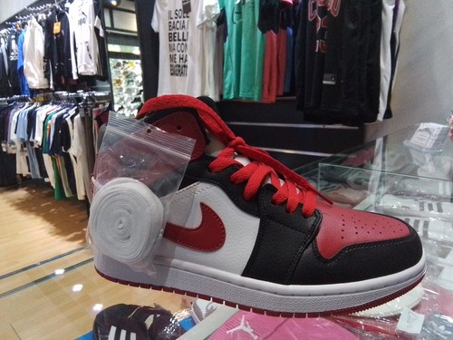 Air jordan mid numeri - 1,