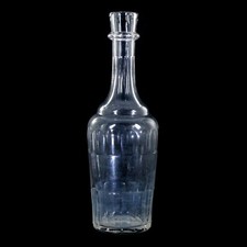 Gr. Flasche aus farblosem Glas mit Bogenfacetten, Bayerischer Wald um 1870-80.