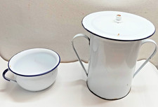 Due Vasi da notte in ferro smaltato bianco vintage vecchio