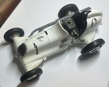 Vintage Tri-Ang Thimble Drome