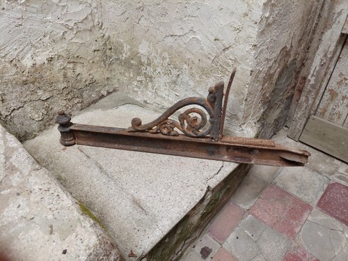 Antica mensola supporto reggi