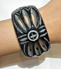 Vintage Bachelite? Plastica