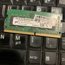Micron MTA8ATF1G64HZ-2G3B1 8 GB PC4-2133P DDR4-17000 SO-DIMM computer portatile