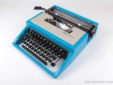 Olivetti Lettera 31 / Dora Blue, Vintage Manual Typewriter, Restored