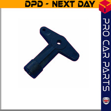 CHIAVE TAPPO CENTRALE RUOTA IN