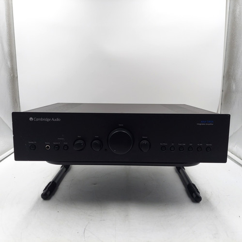 Amplificatore stereo integrato