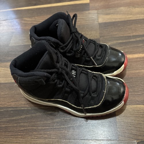 Air jordan retro - air,