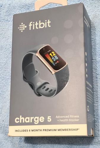 Fitbit charge fitness - fitbit,