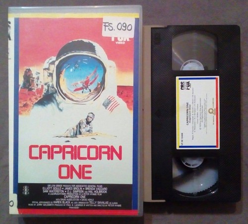 Vhs capricorn one - capricorn,
