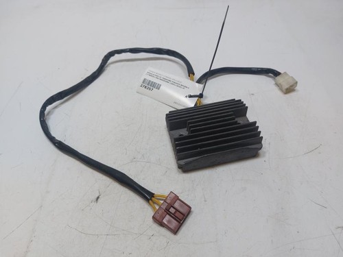 Regolatore tensione piaggio - di,