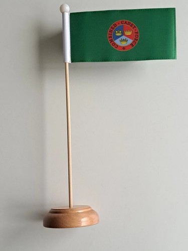 Bandiera tavolo legno - in,