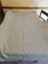 Tovaglia lino con Inserti In  pizzo di Cantù, E Ricami Rotonda 172 CM. 