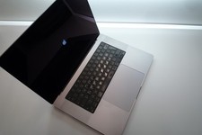 Apple MacBook Pro 16" (SSD