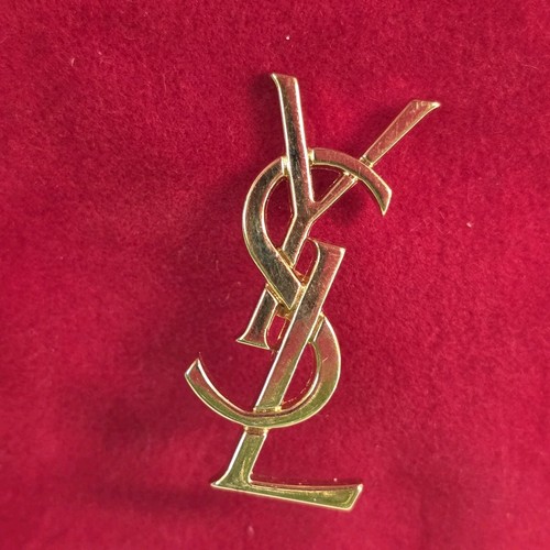 élégant pin mini broche - /,