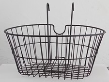 Cestino anteriore con ganci di fissaggio al manubrio. Ideale per bici da donna.