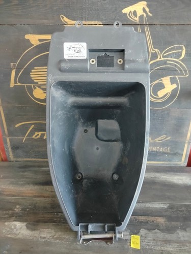 R5570 vano sotto sella - vano,