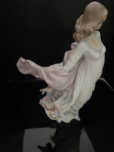 Lladro spring splendor - as,