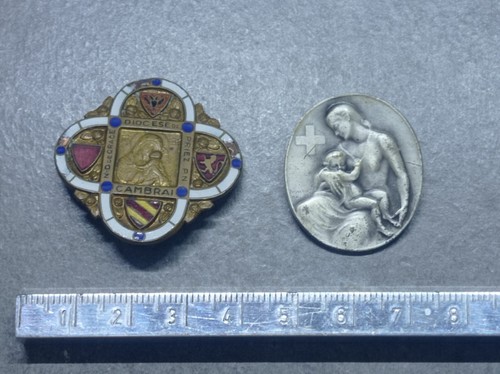 Lotto pin religion - religion, ref01157j