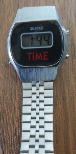 Raro orologio digitale rivista