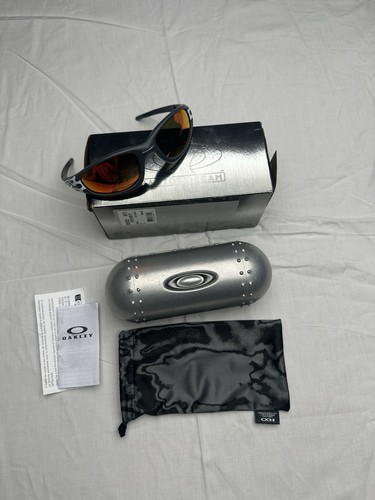 Oakley straight jacket 99 - x,