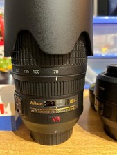 Nikon NIKKOR AF-S 70-300mm f/4.5-5.6G ED VR Obiettivo con paraluce