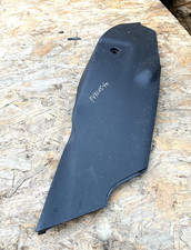 FORD FIESTA MK7 NS POZZETTO