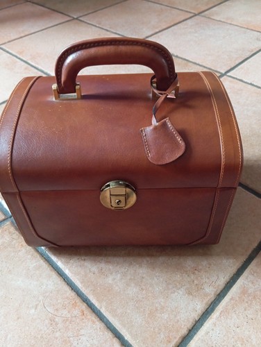 Beauty case vintage pelle - in,