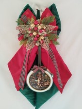 FIOCCO FUORIPORTA NATALIZIO  -Velluto Rosso/Verde con  Tamburello decoupage cm59