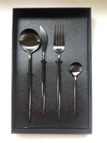 Set posate minimalista