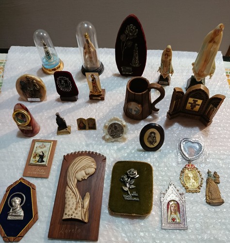 Lotto oggetti statuine - 23,