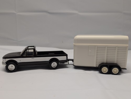Ertl farm country - farm,