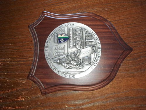 Crest araldico appartiene alla - araldico,